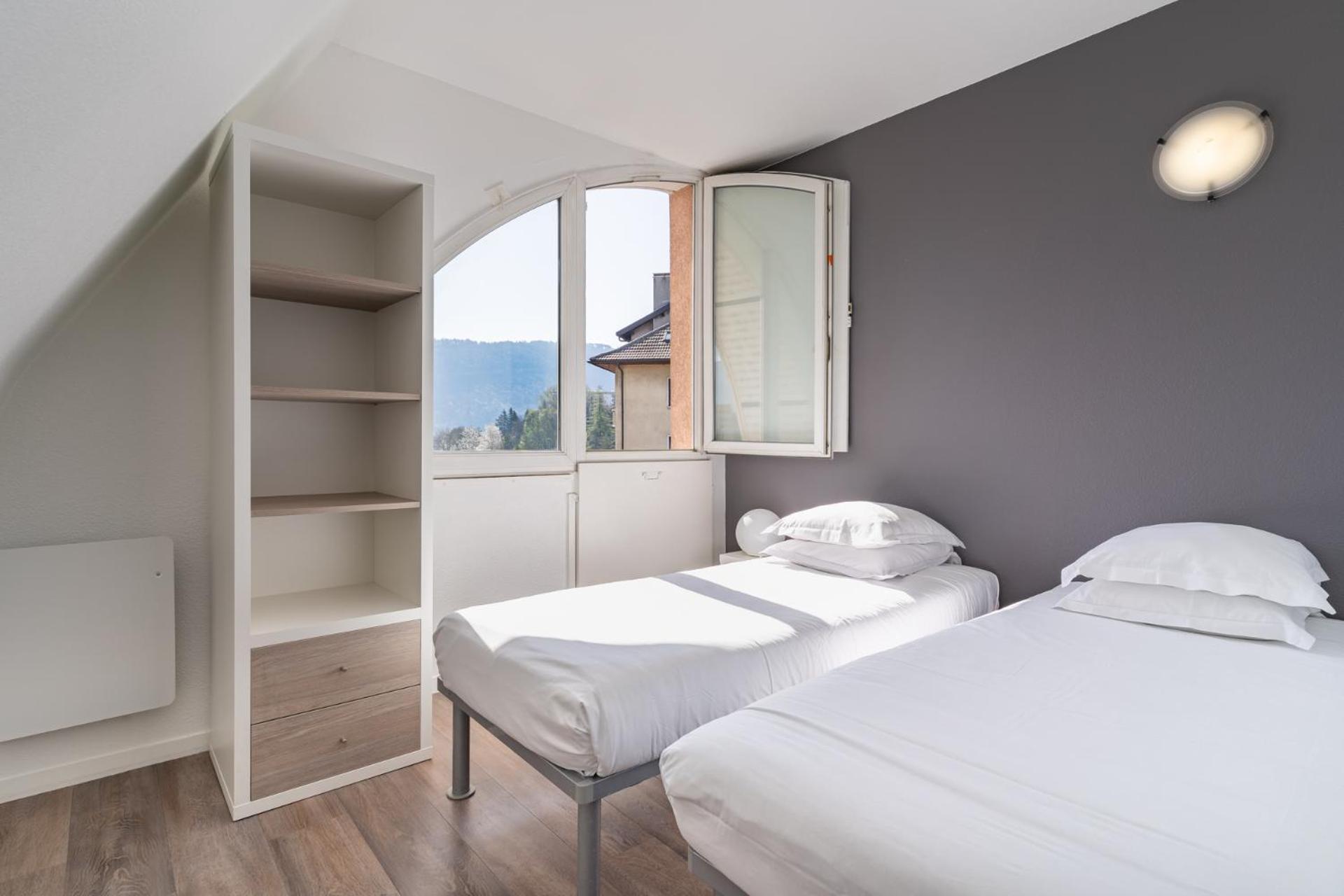 Sejours & Affaires Annecy Le Pont Neuf Aparthotel Cran-Gevrier Exterior photo